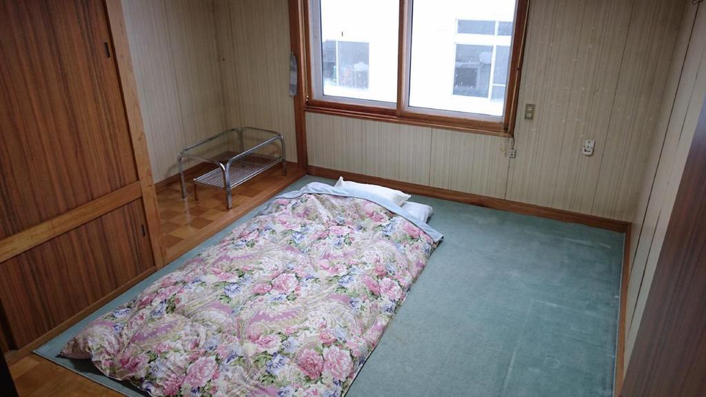 Отель Chise House Русуцу Экстерьер фото